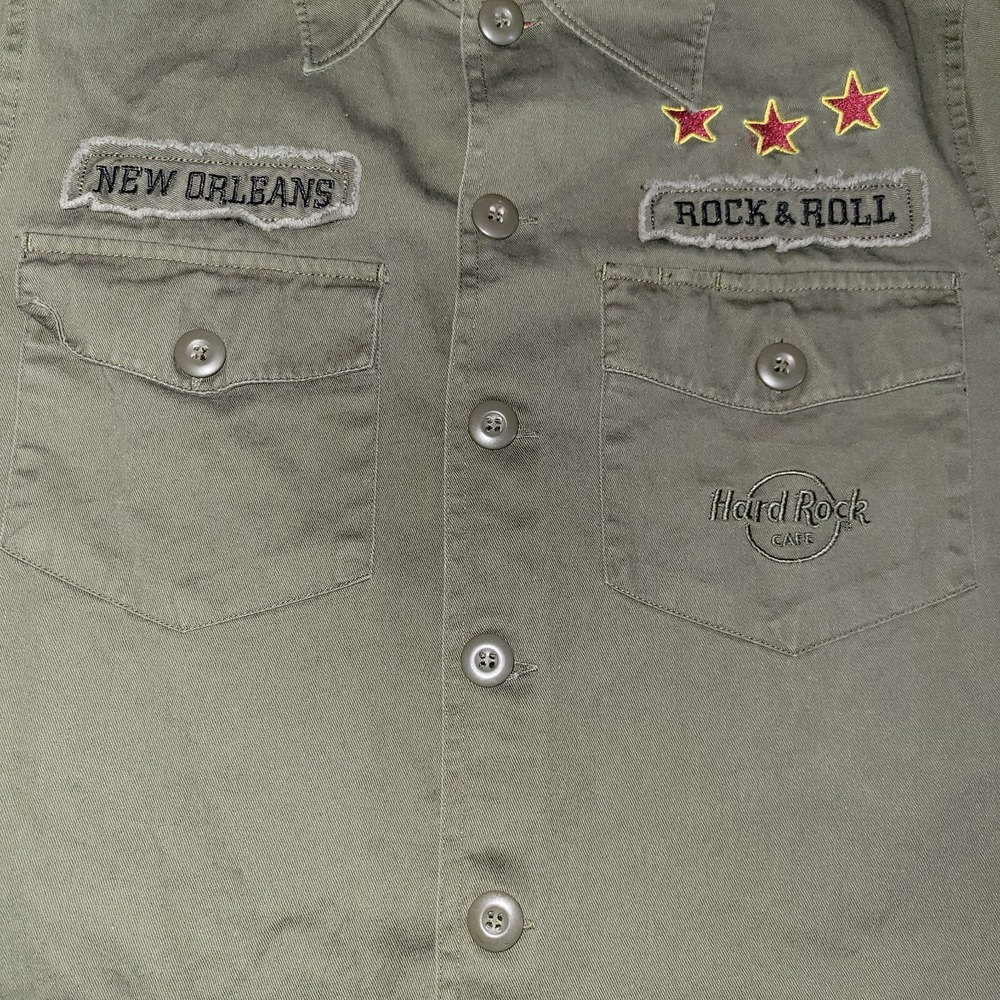 Hard Rock Cafe Military Green Button Up Short Sleeve Shirt New Orleans Size S - Picture 4 of 7